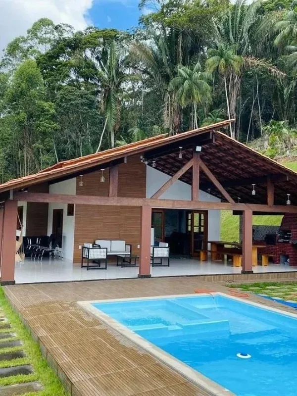 Casa de campo construída com os nossos projetos